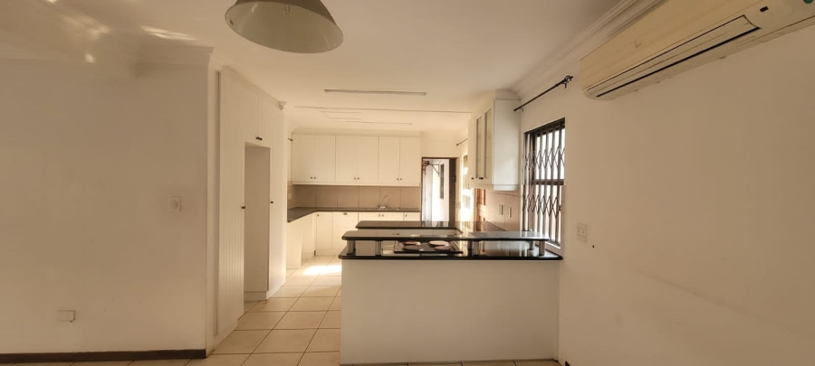 3 Bedroom Property for Sale in Amanzimtoti KwaZulu-Natal