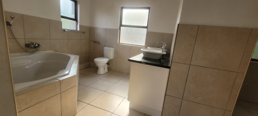 3 Bedroom Property for Sale in Amanzimtoti KwaZulu-Natal