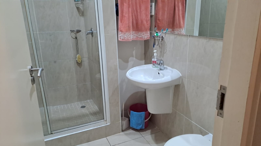 2 Bedroom Property for Sale in Morningside KwaZulu-Natal