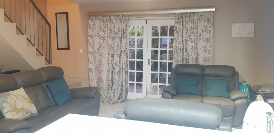 2 Bedroom Property for Sale in Glenwood KwaZulu-Natal