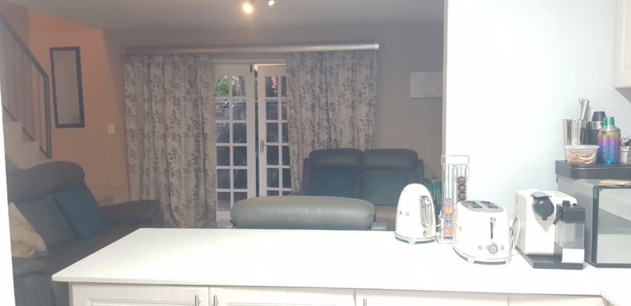 2 Bedroom Property for Sale in Glenwood KwaZulu-Natal