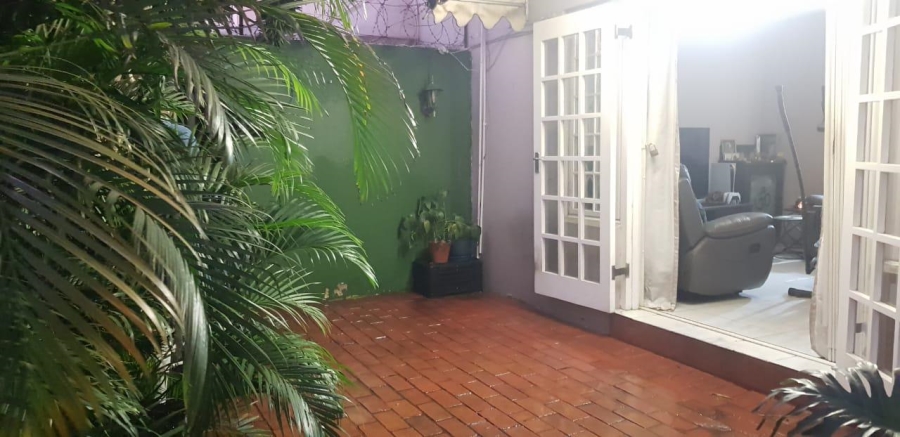 2 Bedroom Property for Sale in Glenwood KwaZulu-Natal