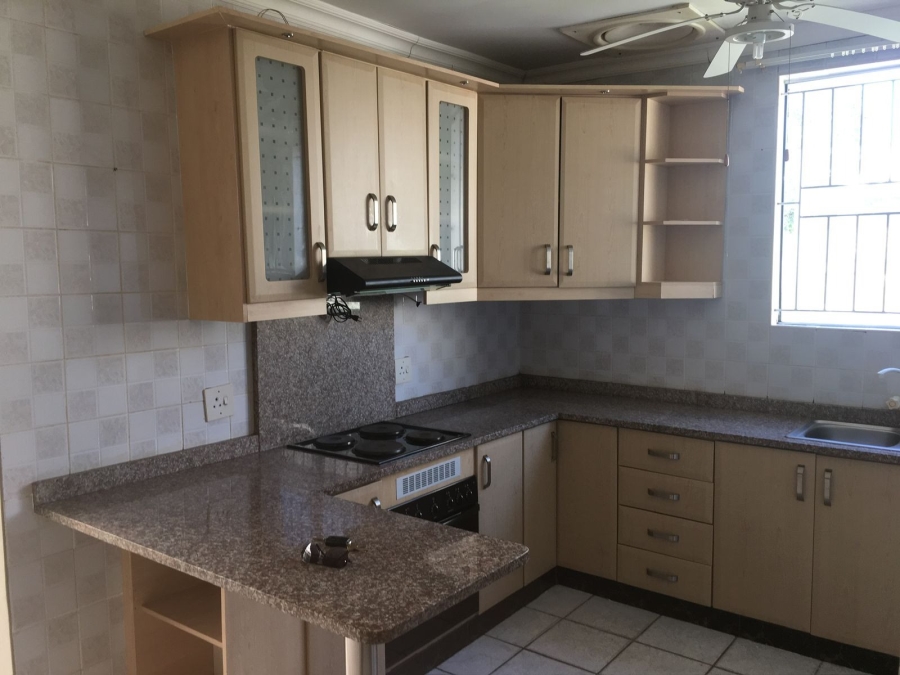 To Let 1 Bedroom Property for Rent in Brighton Beach KwaZulu-Natal