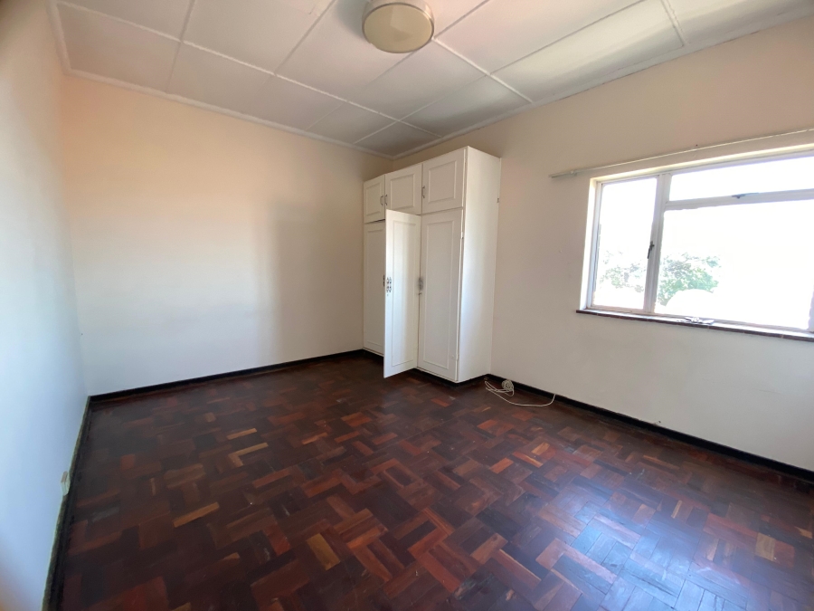 2 Bedroom Property for Sale in Glenwood KwaZulu-Natal