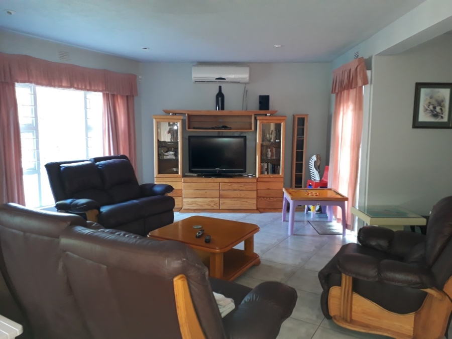 4 Bedroom Property for Sale in Palm Beach KwaZulu-Natal