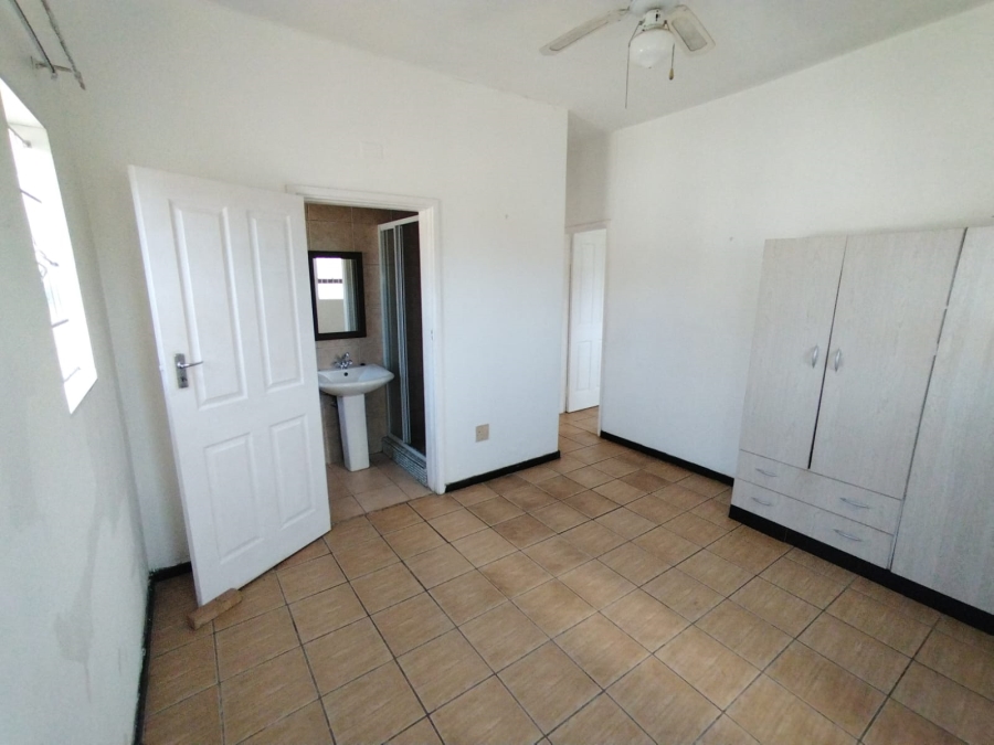 To Let 3 Bedroom Property for Rent in La Mercy KwaZulu-Natal