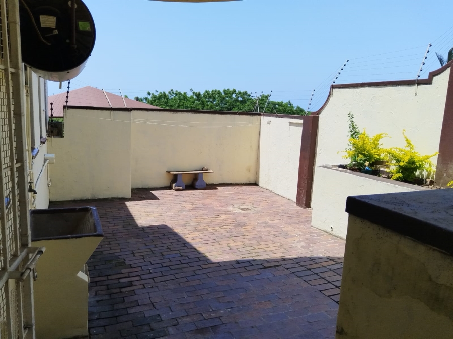 To Let 3 Bedroom Property for Rent in La Mercy KwaZulu-Natal