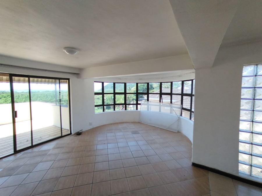 To Let 3 Bedroom Property for Rent in La Mercy KwaZulu-Natal