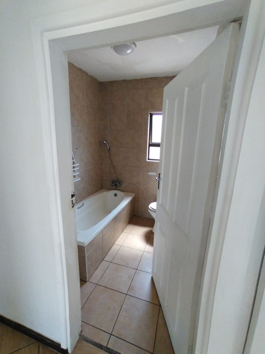 To Let 3 Bedroom Property for Rent in La Mercy KwaZulu-Natal