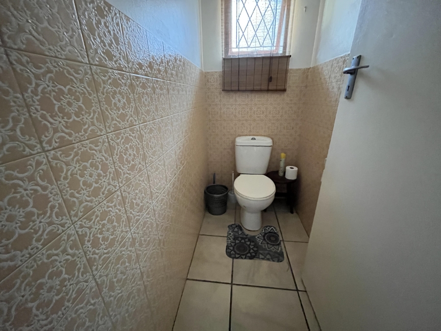 4 Bedroom Property for Sale in Shelly Beach KwaZulu-Natal