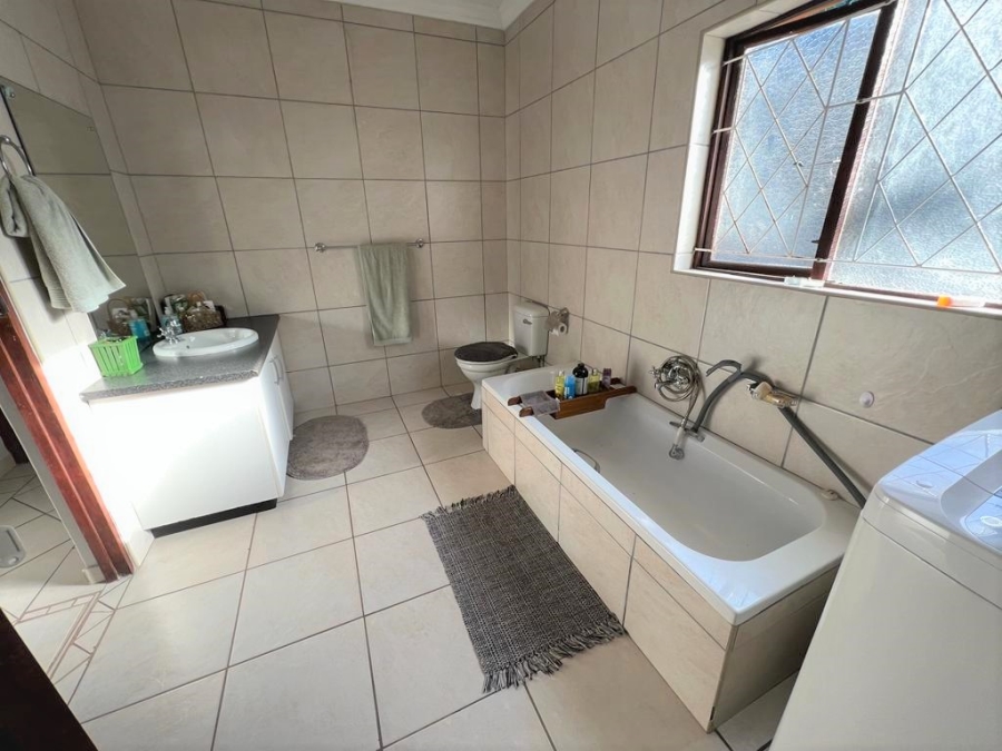 3 Bedroom Property for Sale in Marina Beach KwaZulu-Natal