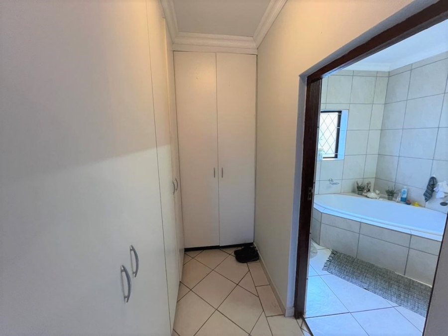 3 Bedroom Property for Sale in Marina Beach KwaZulu-Natal