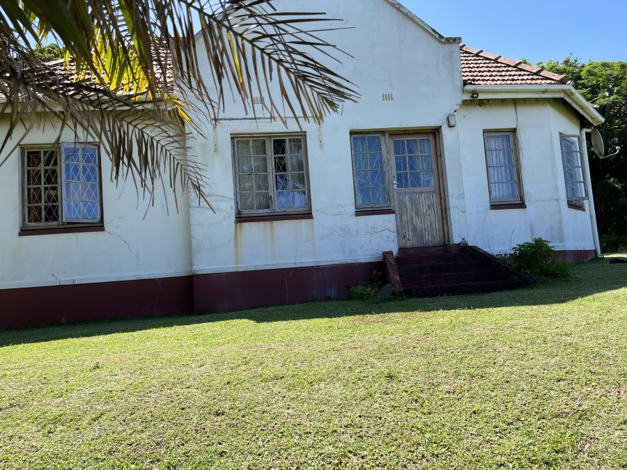 3 Bedroom Property for Sale in Umtentweni KwaZulu-Natal