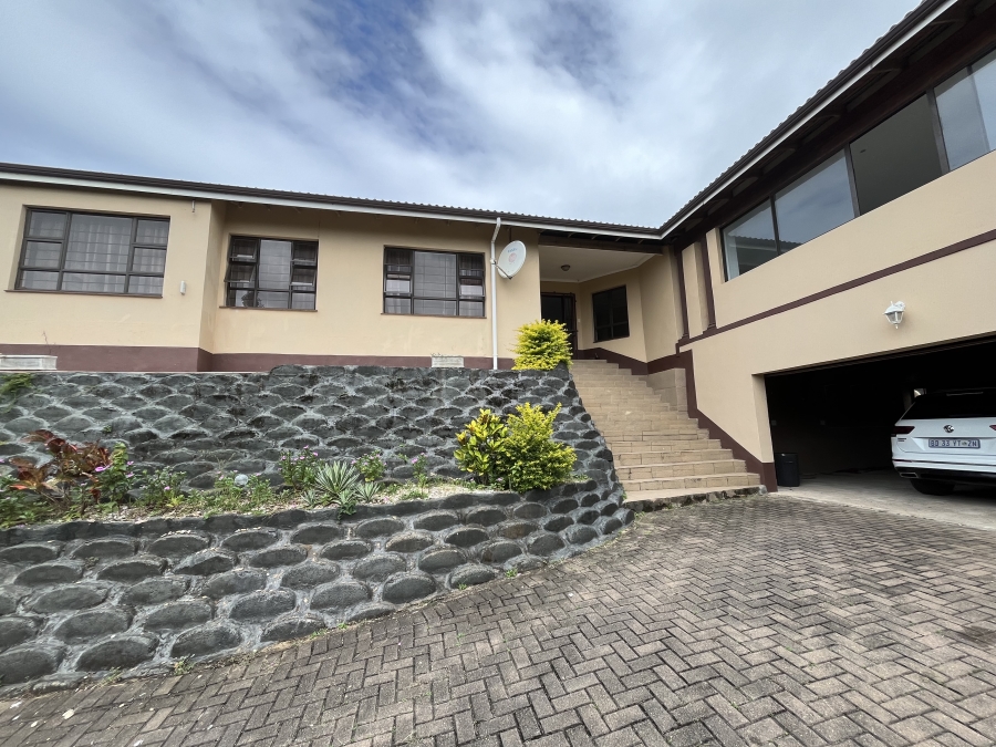 3 Bedroom Property for Sale in Hibberdene KwaZulu-Natal