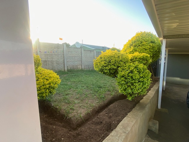 2 Bedroom Property for Sale in Umhlathuze KwaZulu-Natal