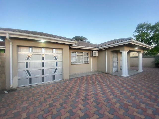 3 Bedroom Property for Sale in Esikhawini KwaZulu-Natal