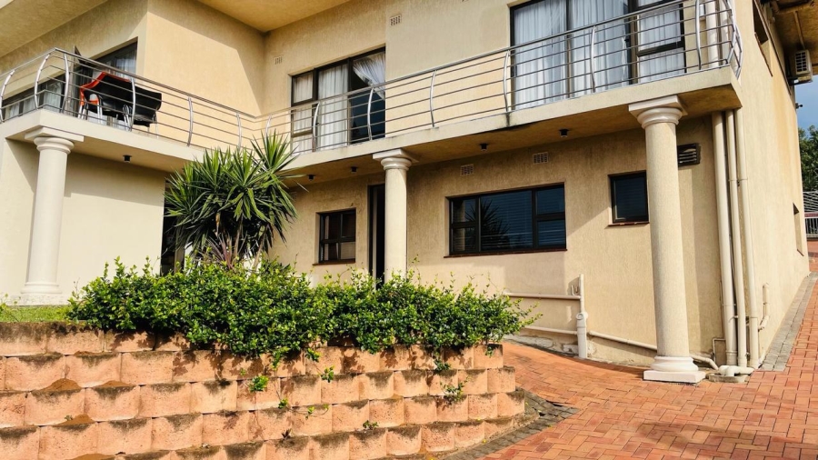 To Let 1 Bedroom Property for Rent in Bluff KwaZulu-Natal