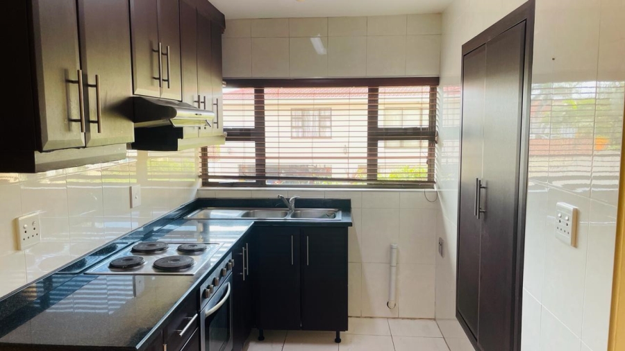 To Let 1 Bedroom Property for Rent in Bluff KwaZulu-Natal