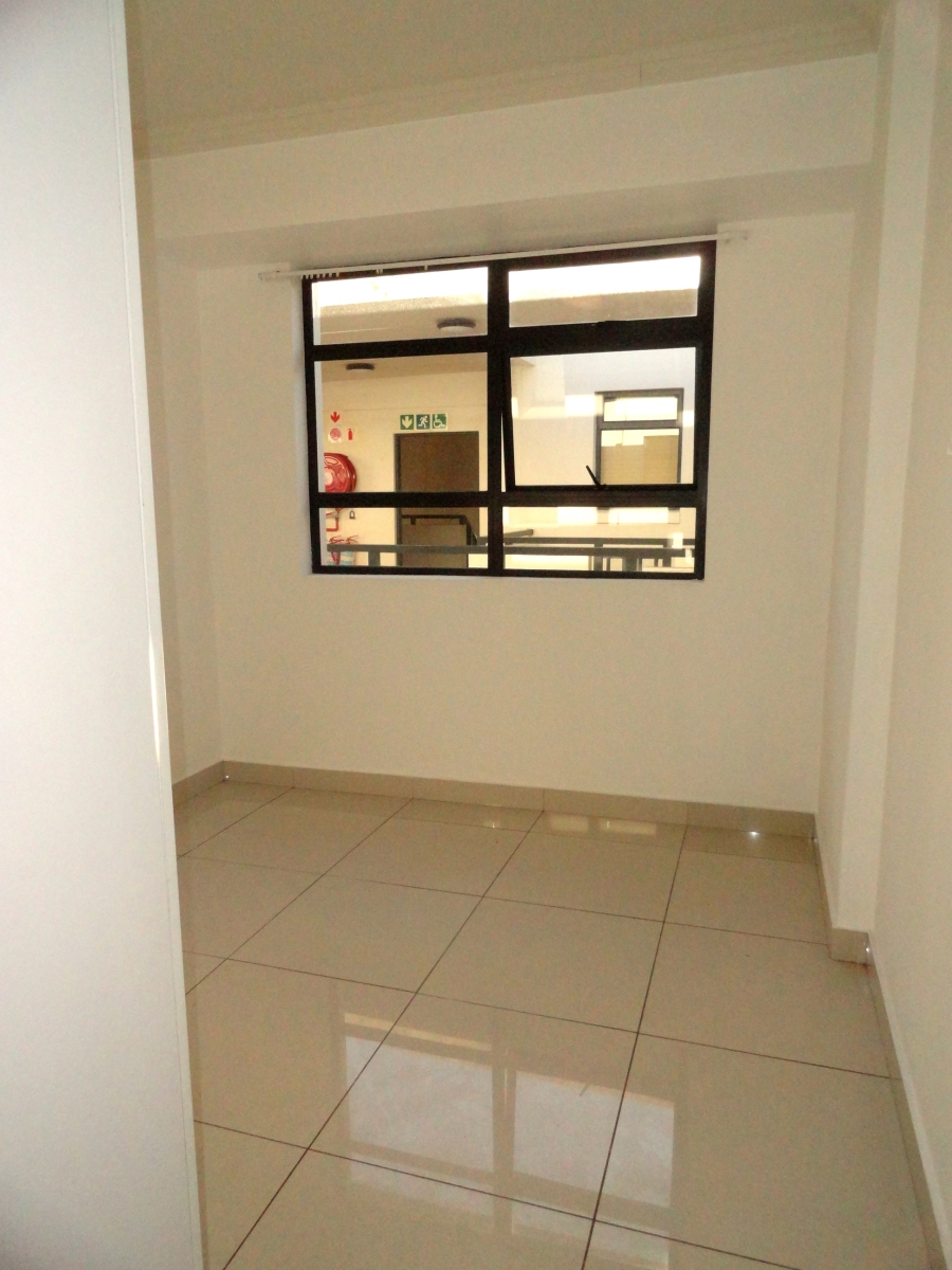 To Let 2 Bedroom Property for Rent in New Town Centre KwaZulu-Natal