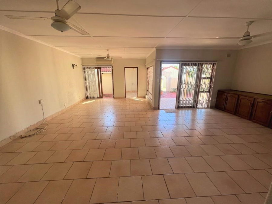 3 Bedroom Property for Sale in Margate KwaZulu-Natal