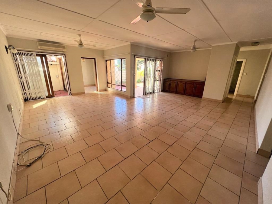 3 Bedroom Property for Sale in Margate KwaZulu-Natal