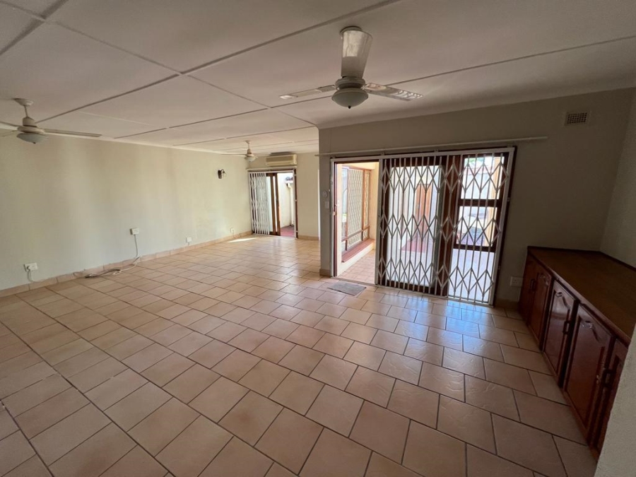 3 Bedroom Property for Sale in Margate KwaZulu-Natal