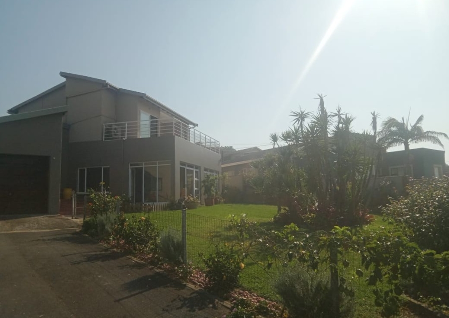 5 Bedroom Property for Sale in Uvongo KwaZulu-Natal