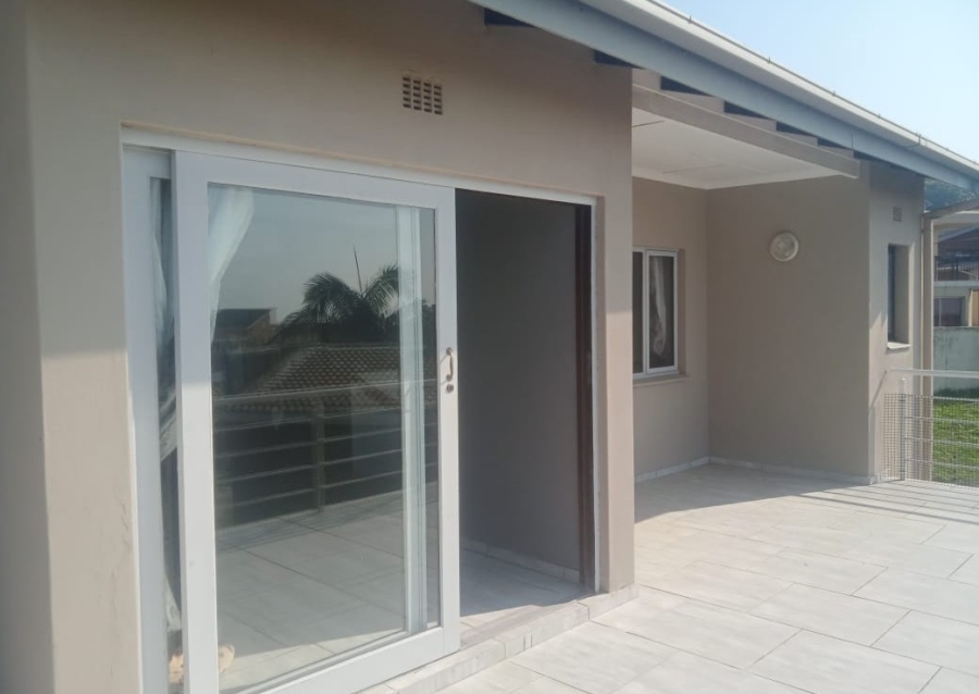 5 Bedroom Property for Sale in Uvongo KwaZulu-Natal