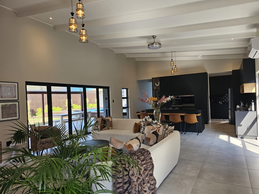 4 Bedroom Property for Sale in Salt Rock KwaZulu-Natal