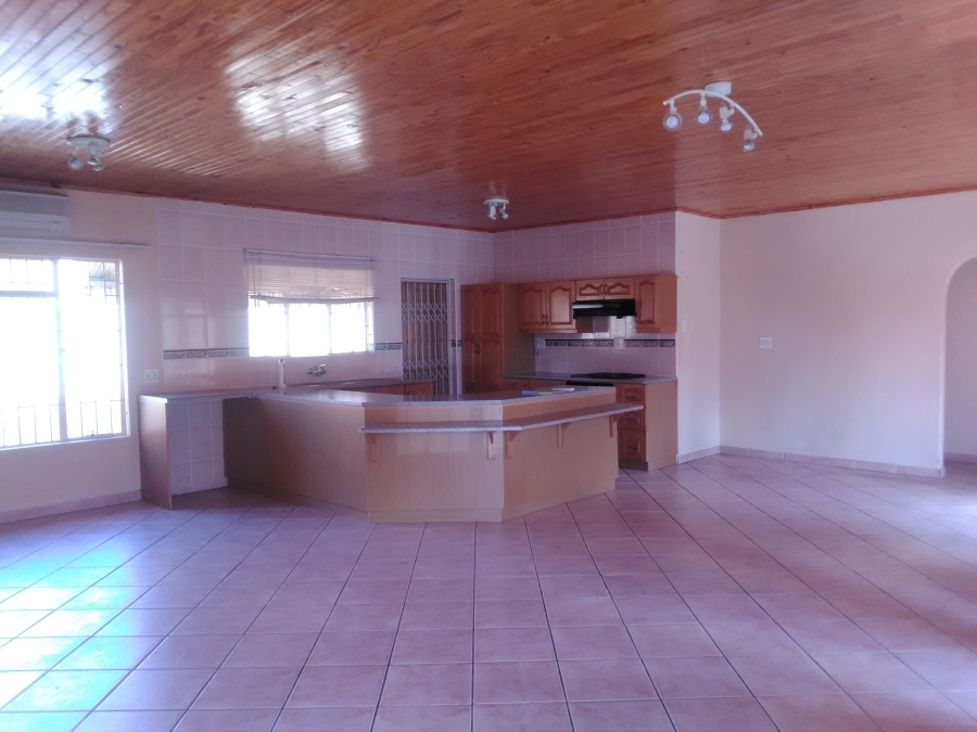 To Let 3 Bedroom Property for Rent in Aviary Hill KwaZulu-Natal