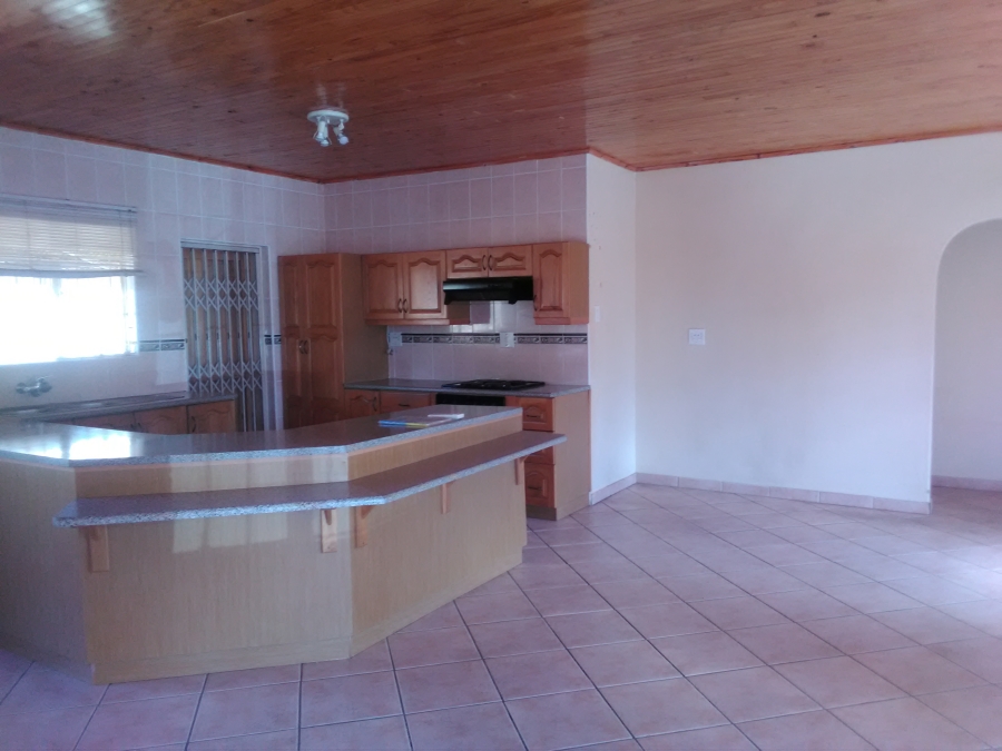 To Let 3 Bedroom Property for Rent in Aviary Hill KwaZulu-Natal