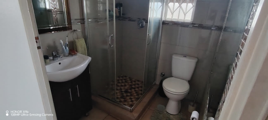 2 Bedroom Property for Sale in Manaba Beach KwaZulu-Natal