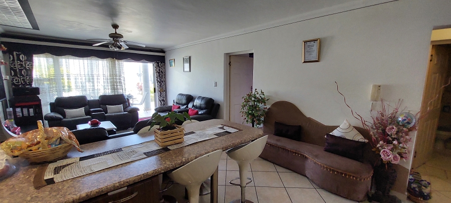 3 Bedroom Property for Sale in St Michaels On Sea KwaZulu-Natal