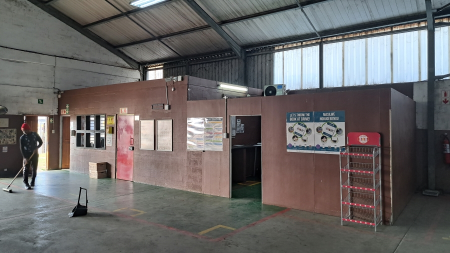 To Let commercial Property for Rent in Hillview KwaZulu-Natal