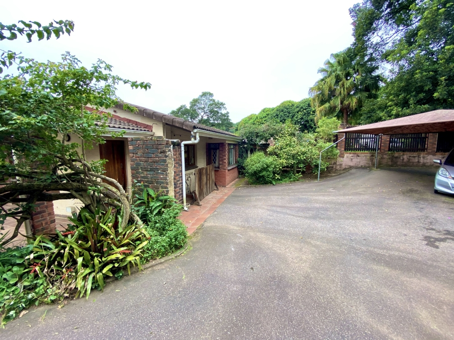 To Let 1 Bedroom Property for Rent in Kloof KwaZulu-Natal