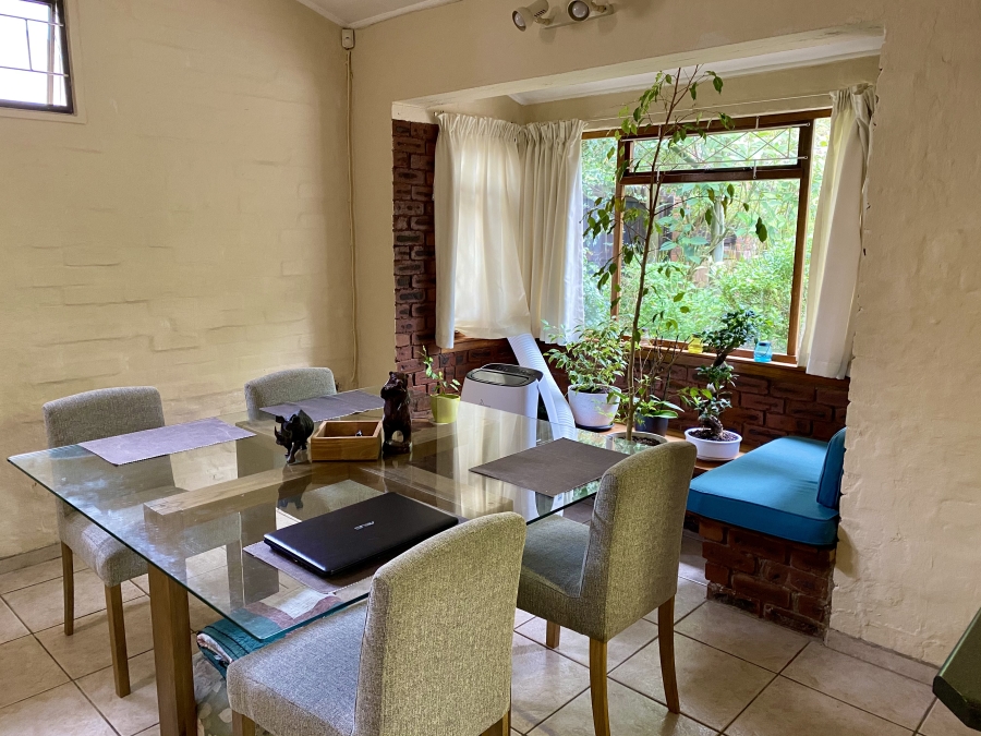 To Let 1 Bedroom Property for Rent in Kloof KwaZulu-Natal