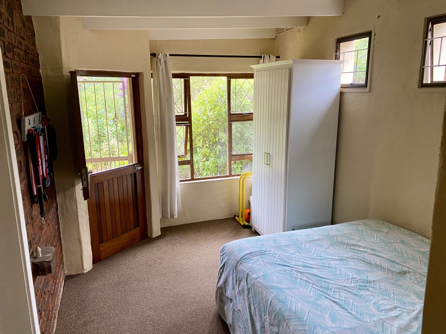 To Let 1 Bedroom Property for Rent in Kloof KwaZulu-Natal