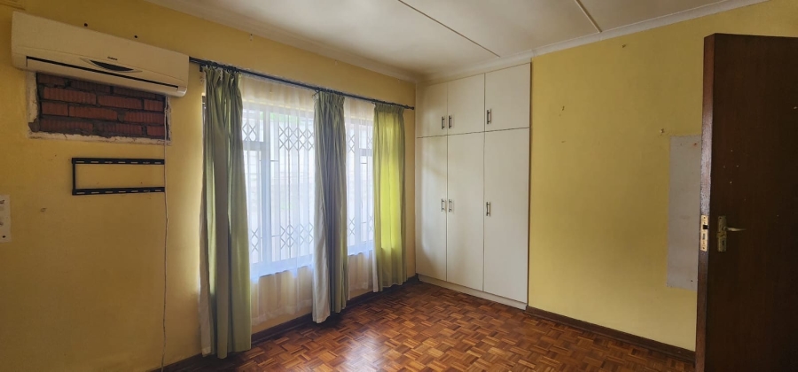 3 Bedroom Property for Sale in Ocean View KwaZulu-Natal