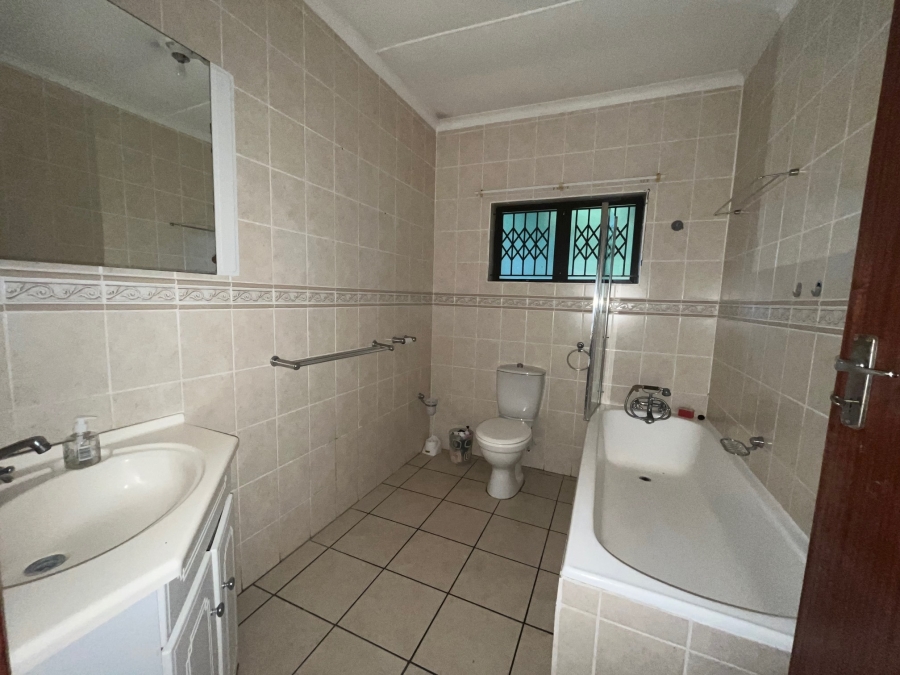 3 Bedroom Property for Sale in Ocean View KwaZulu-Natal