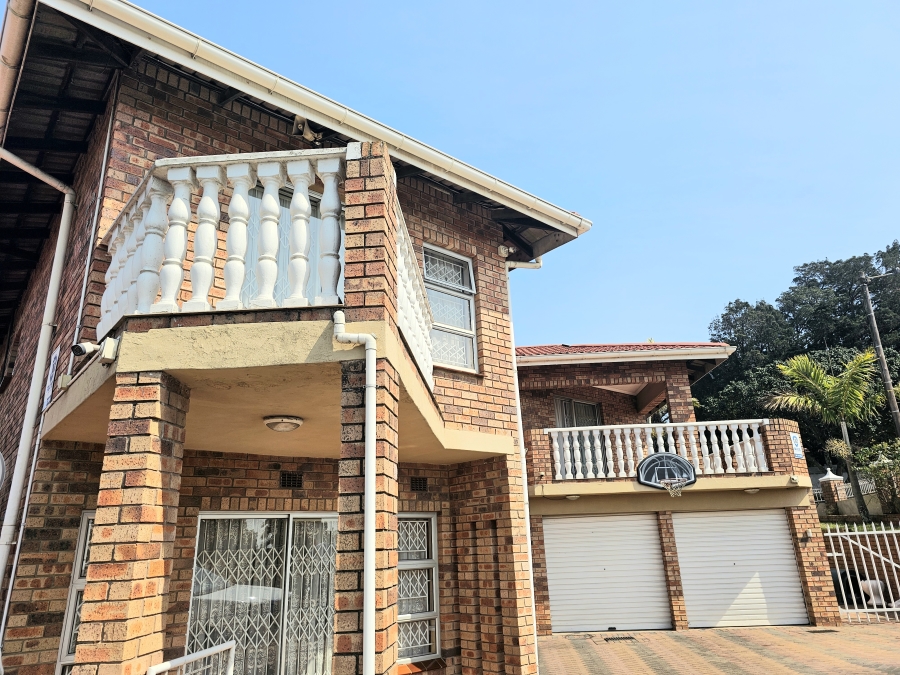 To Let 5 Bedroom Property for Rent in Woodhaven KwaZulu-Natal