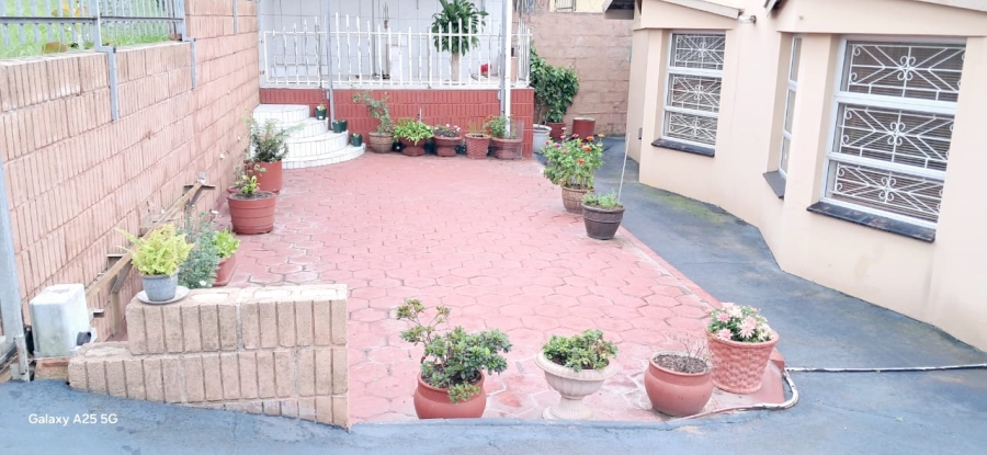 5 Bedroom Property for Sale in Shallcross KwaZulu-Natal