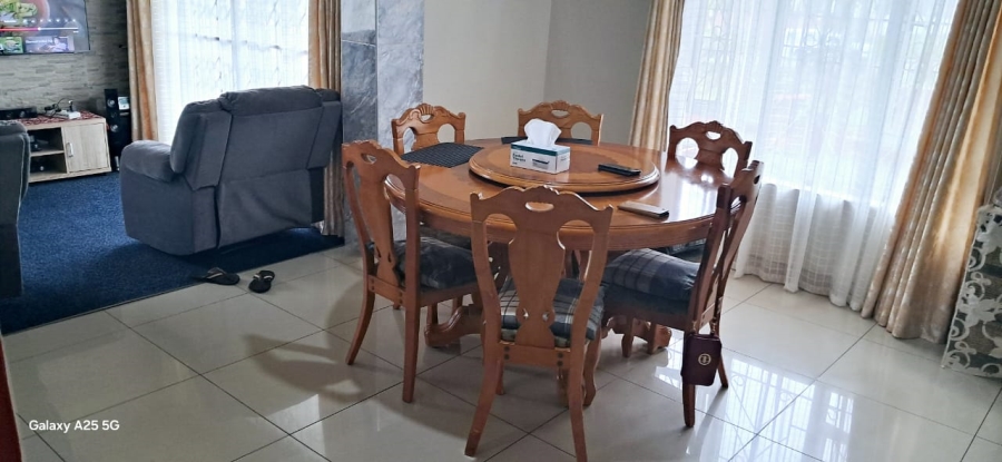 5 Bedroom Property for Sale in Shallcross KwaZulu-Natal