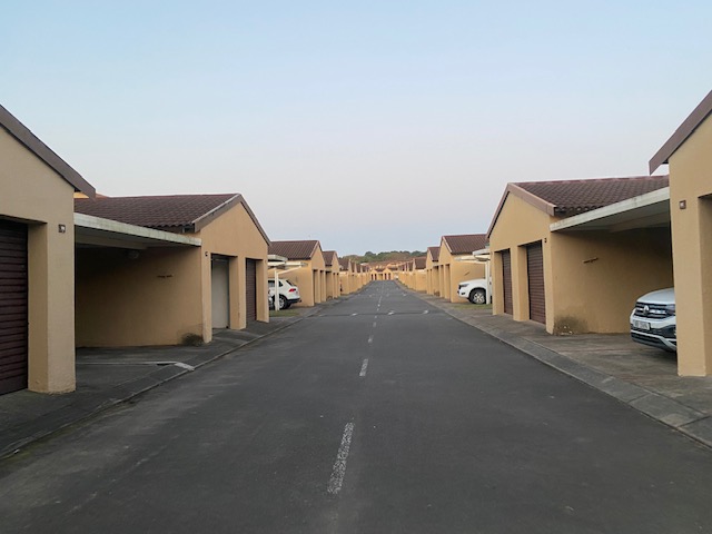 To Let 2 Bedroom Property for Rent in Meer En See KwaZulu-Natal