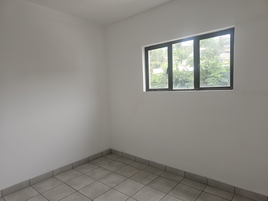 To Let 1 Bedroom Property for Rent in Woodlands KwaZulu-Natal