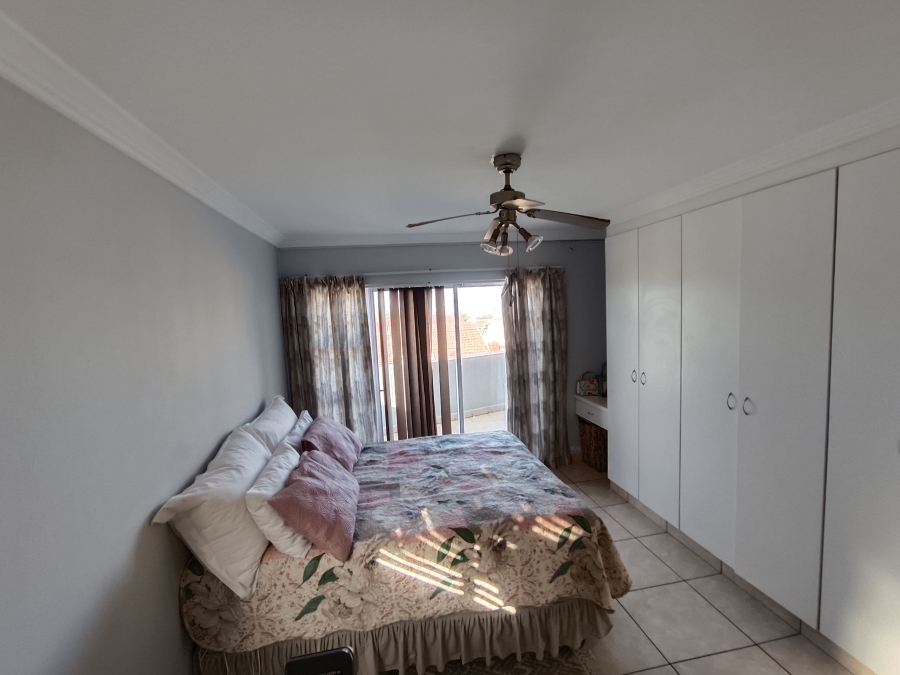 3 Bedroom Property for Sale in St Michaels On Sea KwaZulu-Natal