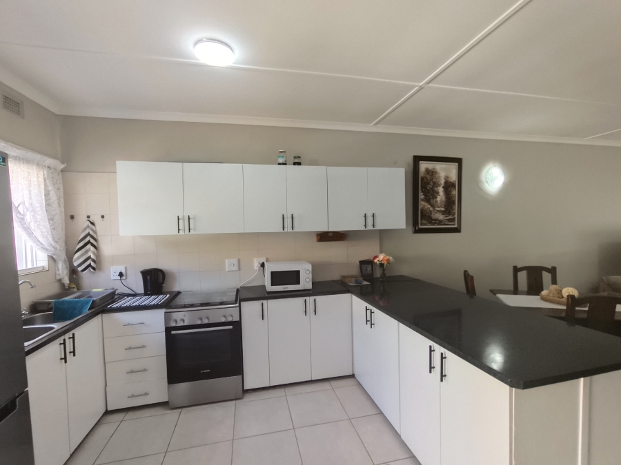 2 Bedroom Property for Sale in Uvongo Beach KwaZulu-Natal