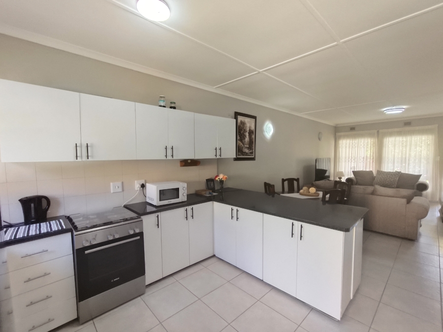 2 Bedroom Property for Sale in Uvongo Beach KwaZulu-Natal