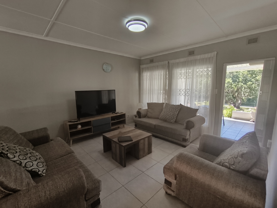 2 Bedroom Property for Sale in Uvongo Beach KwaZulu-Natal