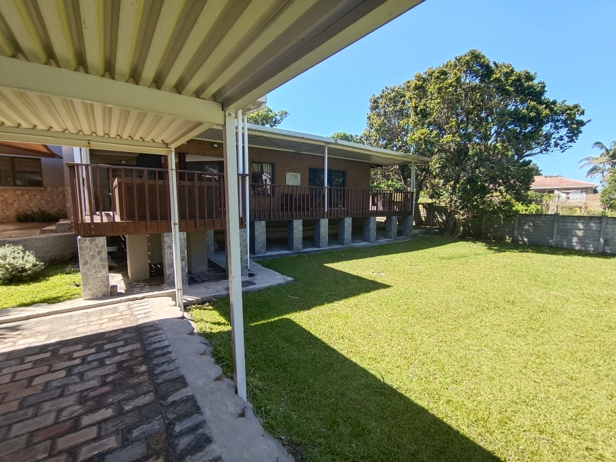 5 Bedroom Property for Sale in Leisure Bay KwaZulu-Natal