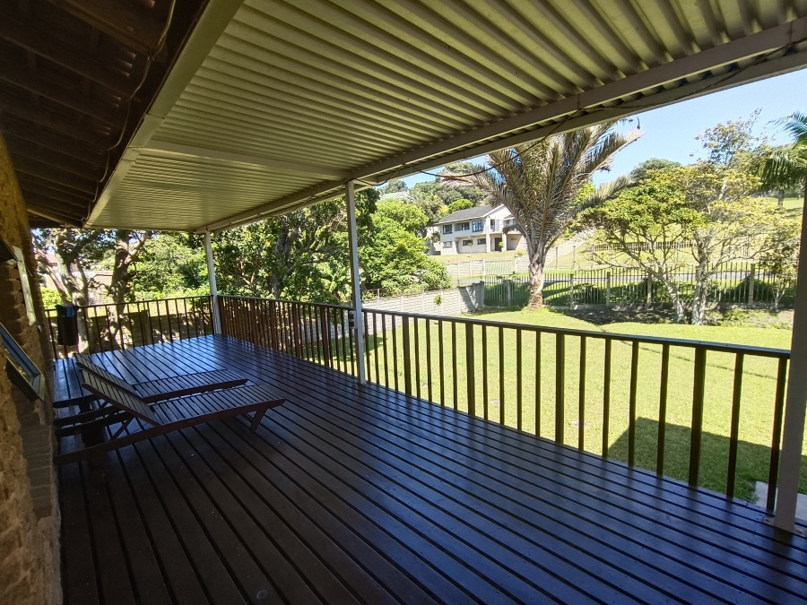 5 Bedroom Property for Sale in Leisure Bay KwaZulu-Natal